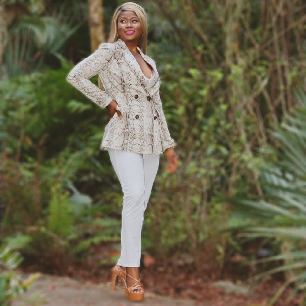 Stylish animal print blazer